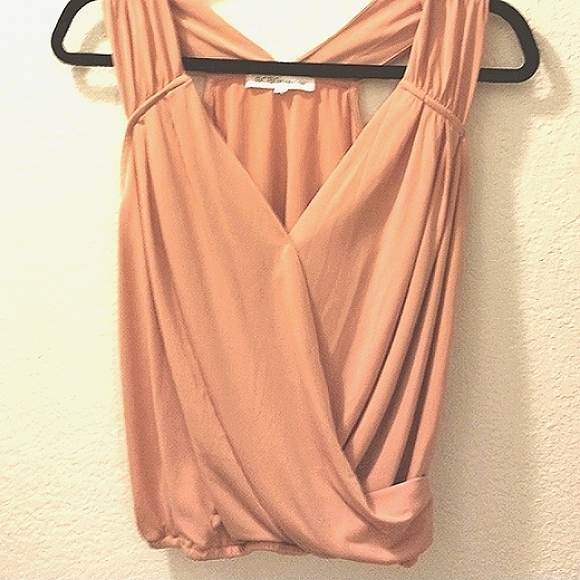 BCBGeneration Summer Top Asymmetrical V-front L Rose Tan color Sz M - Picture 6 of 16